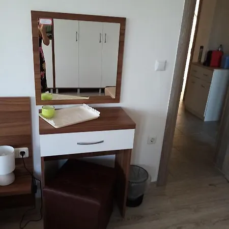 Weisser Schwan белият лебед * Shkorpilovtsi