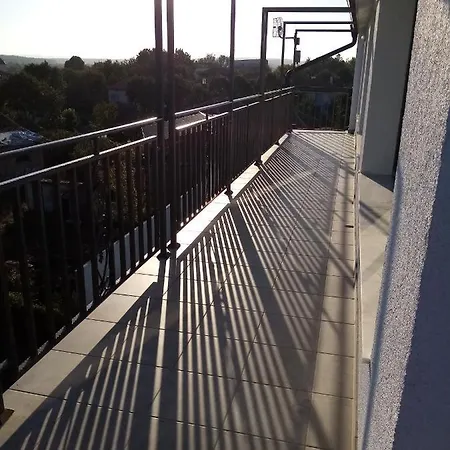 Weisser Schwan белият лебед Hotell Shkorpilovtsi