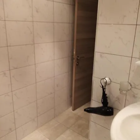 Hotell Weisser Schwan белият лебед Shkorpilovtsi