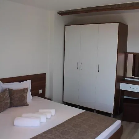 Weisser Schwan белият лебед Shkorpilovtsi