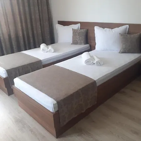 Hotel Weisser Schwan белият лебед *