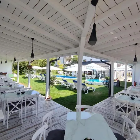 Hotel Weisser Schwan белият лебед