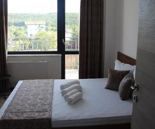 Weisser Schwan белият лебед Școrpilovți