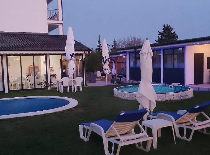 Weisser Schwan белият лебед * Școrpilovți