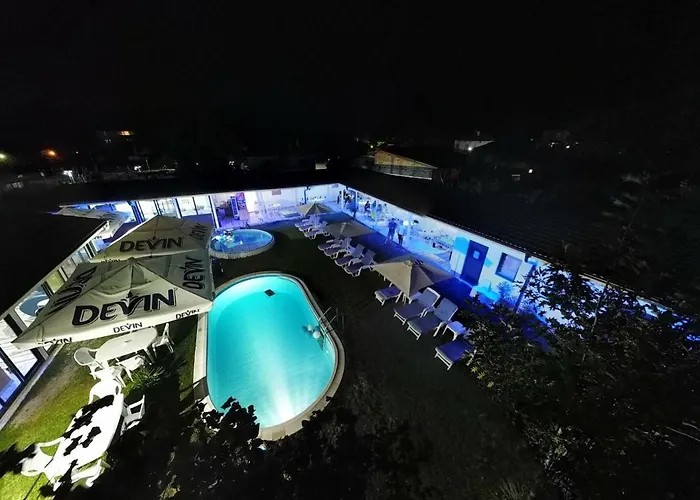 Hotel Weisser Schwan белият лебед *